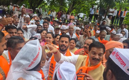 मुख्यमंत्र्यांच्या आश्वासनानंतर लिंगायत समाजाचे आंदोलन मागे; मंगळवारी मुख्यमंत्री फडणवीसांसोबत शिष्टमंडळाची बैठक