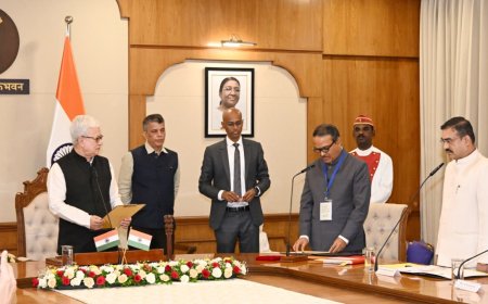 लोकायुक्त संस्थेच्या चार सदस्यांचा शपथविधी संपन्न; राज्यपाल जिष्णु देव वर्मा यांनी दिली पदाची शपथ