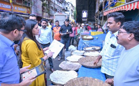 परवान्यातील क्षेत्रफळाबाहेर व्यवसाय करणाऱ्या फेरीवाल्यांवर कठोर कारवाई करा; आयुक्त अश्विनी भिडे यांचे निर्देश