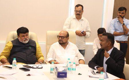 जळगाव जिल्ह्यातील औद्योगिक विकासाला गती देऊन प्रलंबित कामे तात्काळ मार्गी लावा – उद्योगमंत्री डॉ. उदय सामंत