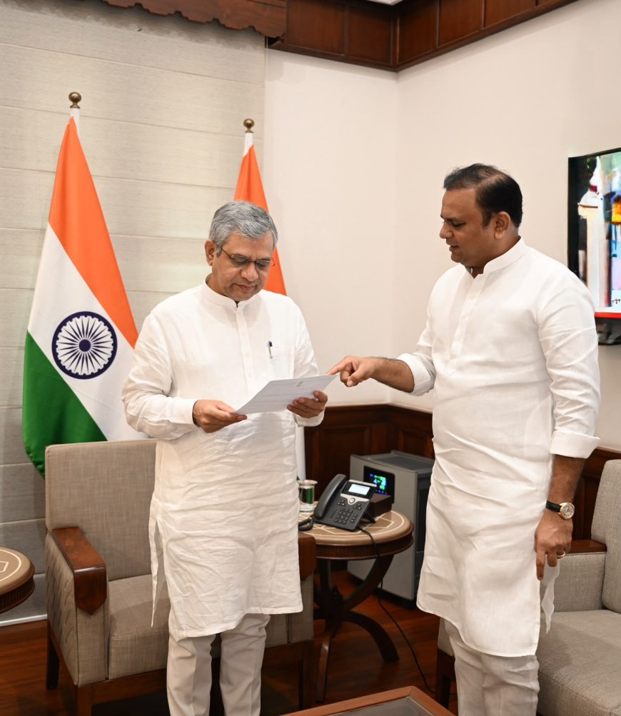 सीएसएमटीहून धावणाऱ्या प्रत्येक रेल्वेगाडीत ‘छत्रपती शिवाजी महाराज की जय’च्या उद्घोषणेची मागणी