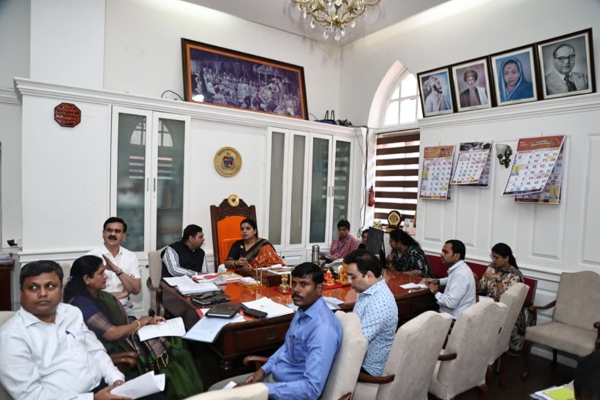 पथविक्रेता योजनेच्या अंमलबजावणीसाठी विभाग स्तरावरील प्राथमिक कार्यवाहीला गती द्या; महापौर रितू तावडे यांचे निर्देश