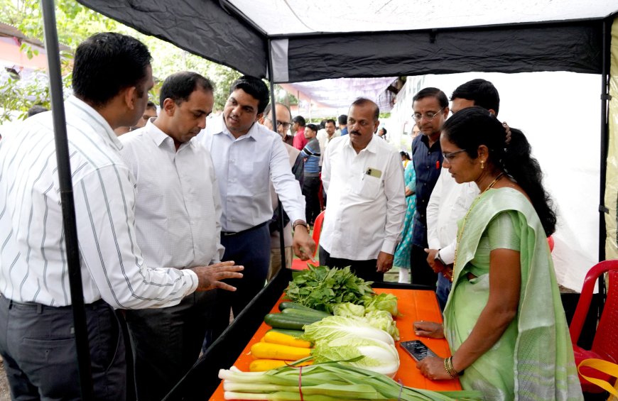रानभाज्यांच्या संवर्धनासोबत बाजारपेठ विकासावर भर देण्याची गरज – जिल्हाधिकारी आयुष प्रसाद