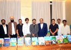 युवा आर्टिस्ट डॉ. इंजि. सिद्धार्थ धारणे यांच्या ‘अर्थ’ चित्रप्रदर्शनातून पर्यावरण रक्षणाचा संदेश
