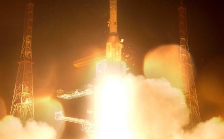 भारताची अंतराळ क्षेत्रात नवी झेप! 🚀 GSLV-F17 द्वारे EOS-05 चे यशस्वी प्रक्षेपण; ISROच्या शिरपेचात आणखी एक मानाचा तुरा