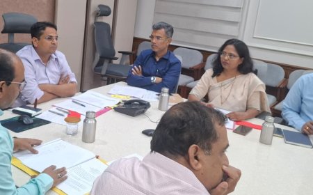 लोकोपयोगी कामे करून ‘सेवा संकल्प अभियान’ यशस्वी करा : जिल्हाधिकारी डॉ. विजय राठोड