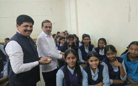 विद्यार्थ्यांनी रेखाटला ‘स्वप्नातला भारत’; भारतीय जैन संघटनेच्या शाळेत चित्रकला उपक्रम
