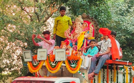 महाराष्ट्र सदनात गणेशोत्सवाची भक्तिमय वातावरणात सांगता; भव्य मिरवणुकीने गणरायास निरोप