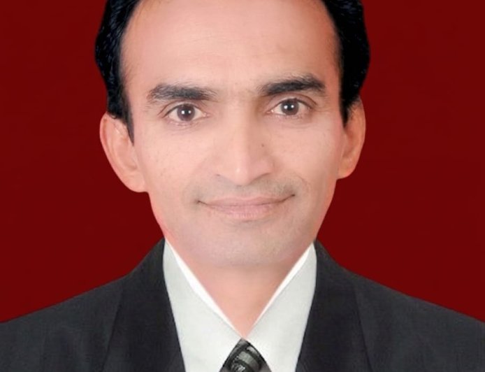 प्रा. संजय पोपट शिंदे यांना सावित्रीबाई फुले पुणे विद्यापीठाची पीएच.डी. पदवी; ‘एज्युकेशन ४.०’ तंत्रज्ञानावर संशोधन