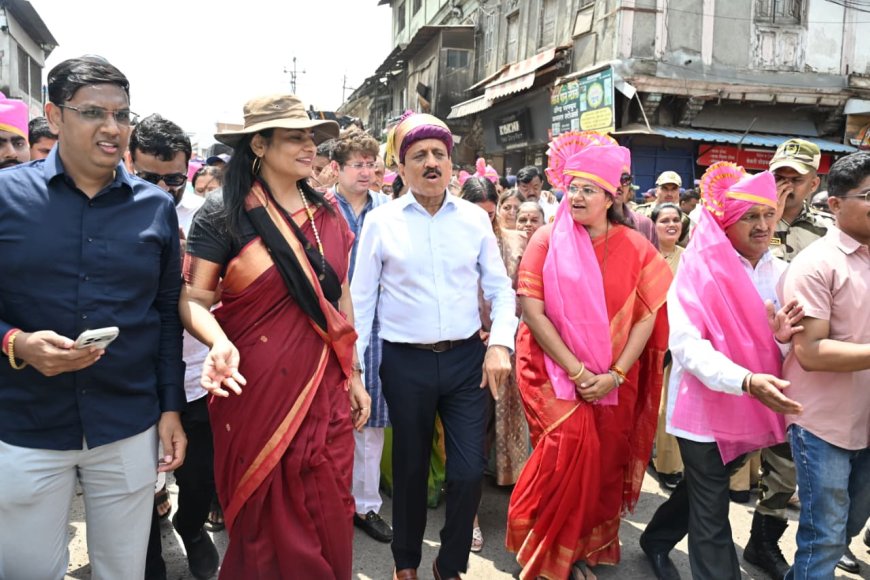 गणपती बाप्पा मोरया..! पुढच्या वर्षी लवकर या..! नाशिककरांचा भक्तिभावात बाप्पाला निरोप; २ लाख ४९ हजार ७६ गणेशमूर्तींचे संकलन
